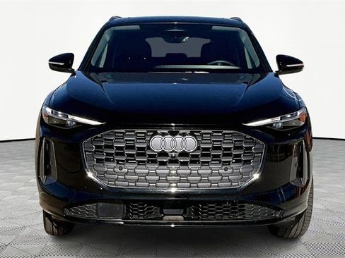 Used 2025 Audi Q5 Premium Plus w/ Premium Plus image 3