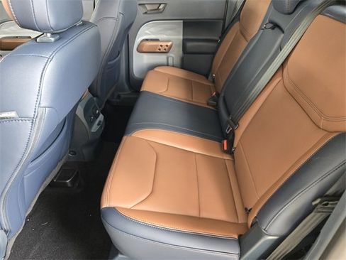 Used 2024 Ford Maverick Lariat w/ 4K Tow Package image 29