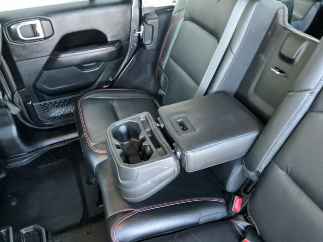 Used 2019 Jeep Wrangler Unlimited Rubicon AWD/4WD image 29