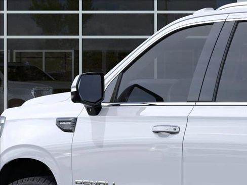 New 2026 GMC Yukon XL Denali Ultimate AWD/4WD image 12