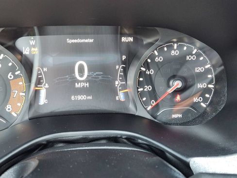 Used 2024 Jeep Compass Latitude AWD/4WD image 6