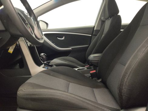 Used 2016 Hyundai Elantra GT FWD image 17
