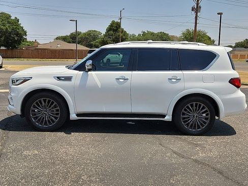Used 2023 INFINITI QX80 Sensory w/ Cargo Package AWD/4WD image 2