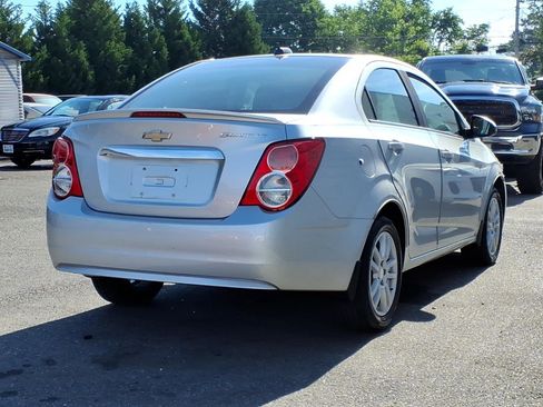 Used 2016 Chevrolet Sonic LT w/ Wheels and Fog Lamp Package FWD image 4