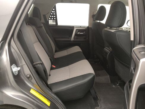 Used 2017 Toyota 4Runner SR5 image 19