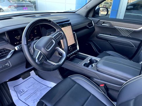 Used 2024 GMC Acadia Denali w/ Super Cruise Package AWD/4WD image 13