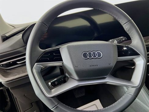 New 2025 Audi Q5 2.0T Premium Plus image 11