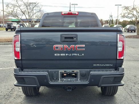 Used 2021 GMC Canyon Denali image 5