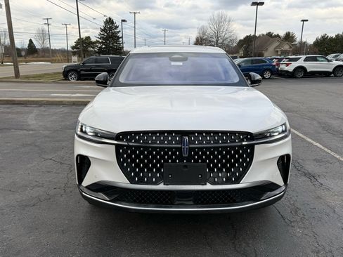 Used 2024 Lincoln Nautilus Premier w/ Equipment Group 102A image 17