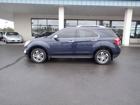 Used 2016 Chevrolet Equinox LTZ w/ Enhanced Convenience Package AWD/4WD image 2