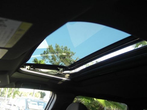 Used 2018 Mitsubishi Outlander LE image 11