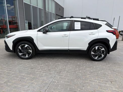 Used 2024 Subaru Crosstrek 2.5i Limited AWD/4WD image 2