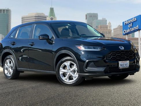 Used 2024 Honda HR-V LX image 2