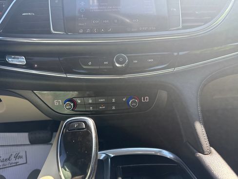 Used 2020 Buick Enclave Essence w/ Sound and Sites Package FWD image 21