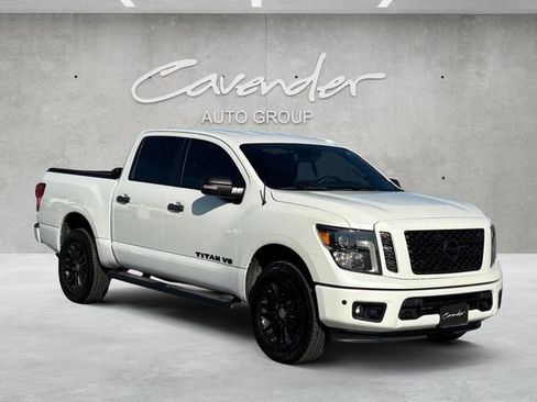 Used 2019 Nissan Titan SL w/ Midnight Edition image 2