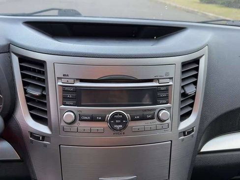 Used 2011 Subaru Outback 2.5i Premium w/ All-Weather Pkg image 14