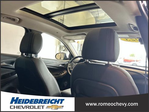 Used 2023 Buick Encore GX Select w/ Experience Buick Package AWD/4WD image 33