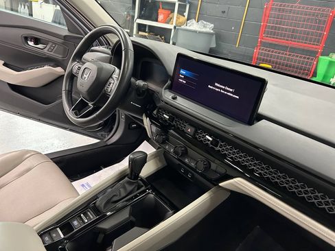 Used 2024 Honda Accord EX-L image 24