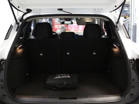 New 2026 Nissan Kicks SV w/ SV Premium Package AWD/4WD image 22