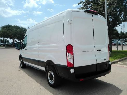 Used 2025 Ford Transit 250 148 Medium Roof RWD image 9