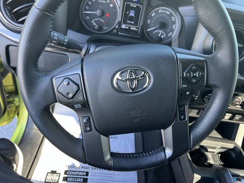 Used 2023 Toyota Tacoma TRD Sport image 18