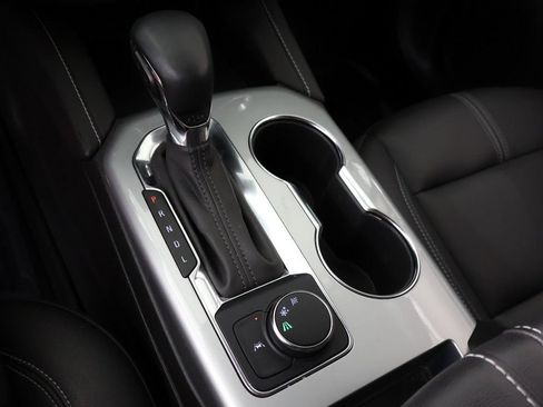 Used 2024 Chevrolet Blazer LT FWD image 52