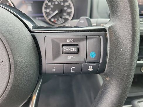 Used 2021 Nissan Rogue SV image 20