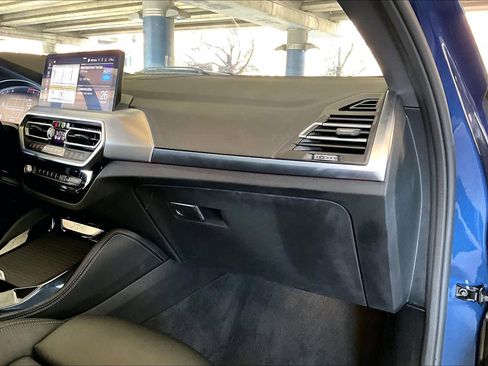 Used 2024 BMW X4 xDrive30i image 19