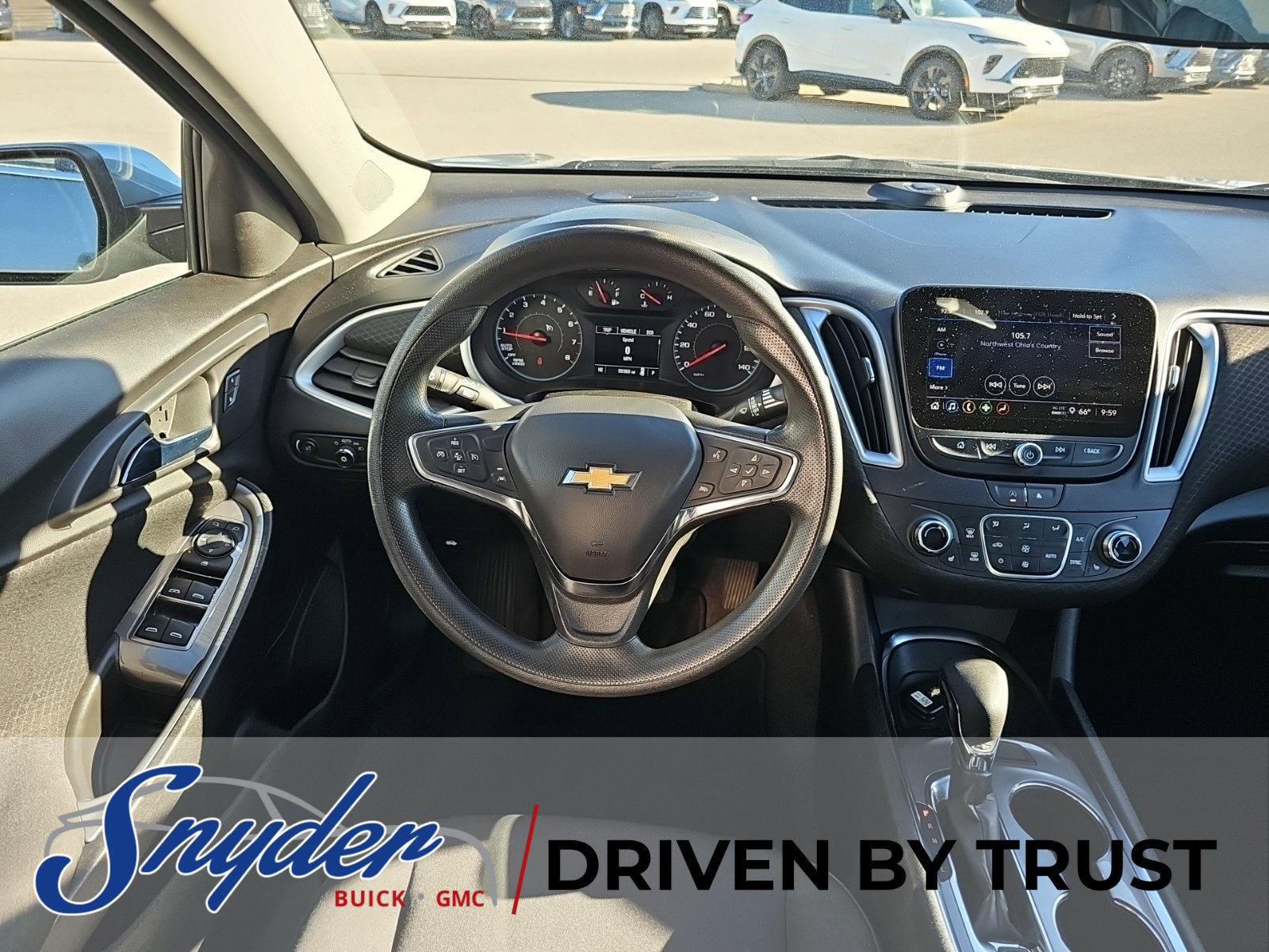 Used 2023 Chevrolet Malibu LT FWD image 5