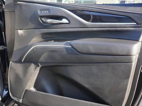 Used 2023 Cadillac Escalade Sport AWD/4WD image 28