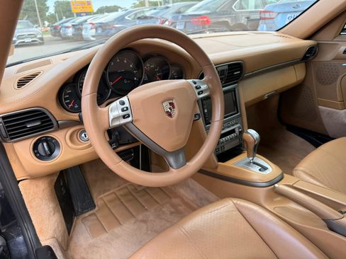 Used 2005 Porsche 911 Carrera RWD image 16