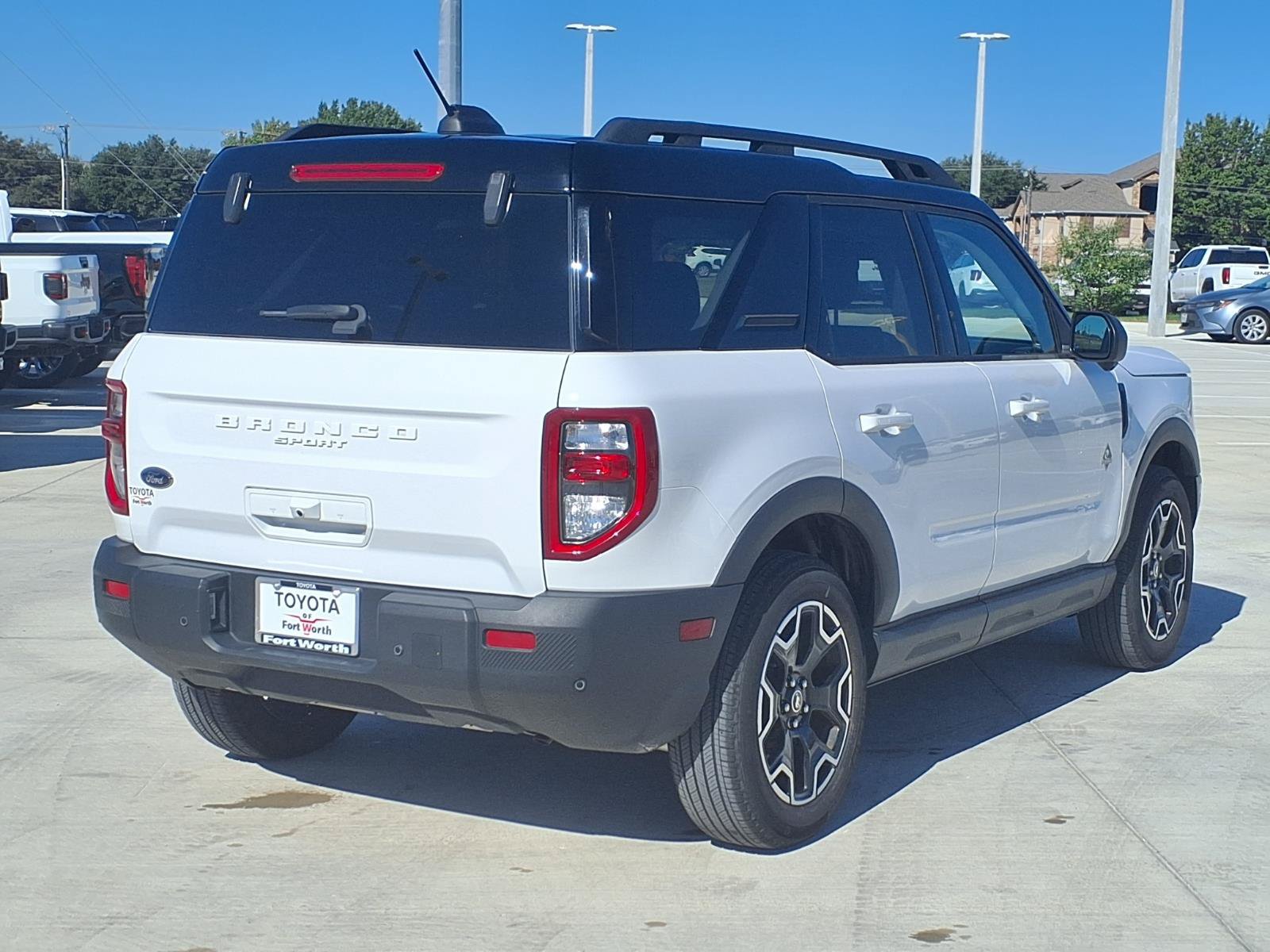 Used 2025 Ford Bronco Sport Outer Banks w/ Outer Banks Tech Package+ AWD/4WD image 9