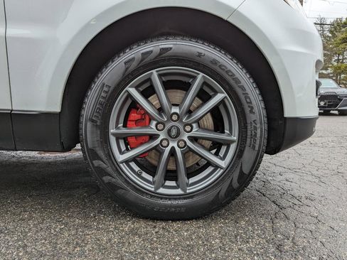 Used 2016 Land Rover Range Rover Sport SE image 50