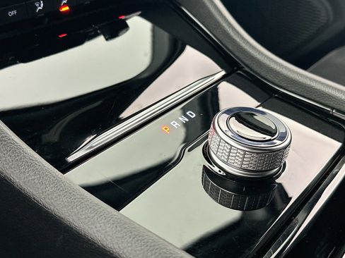 Used 2023 Jeep Grand Cherokee Altitude image 16