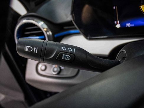 Used 2024 Chevrolet Trax LT w/ Driver Confidence Package image 11