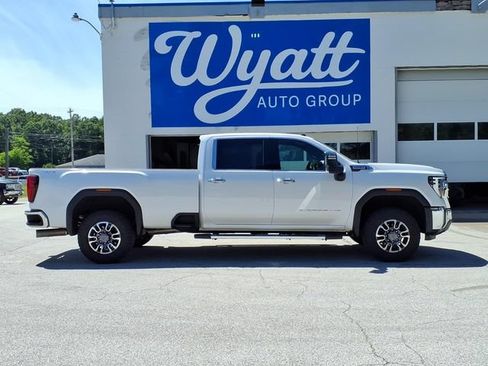 Used 2024 GMC Sierra 2500 SLT w/ SLT Premium Package AWD/4WD image 23