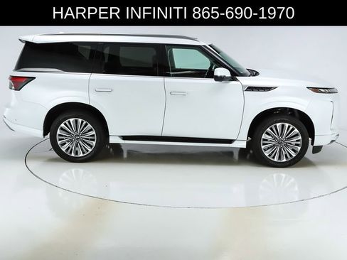 Used 2025 INFINITI QX80 Sensory AWD/4WD image 11