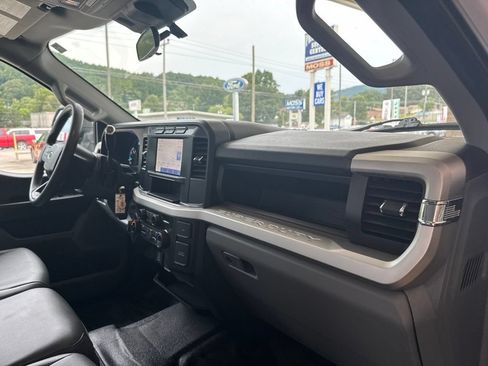 Used 2024 Ford F250 XL w/ XL Driver Assist Package AWD/4WD image 15