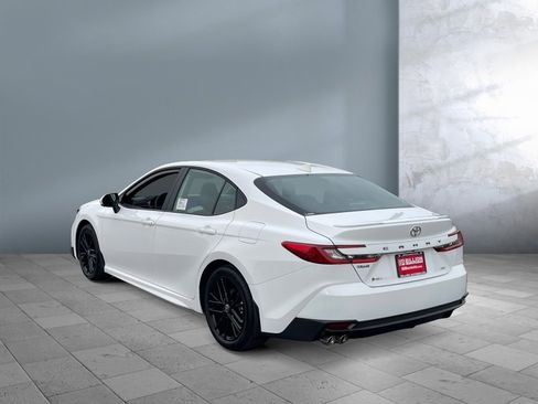 New 2026 Toyota Camry SE image 4