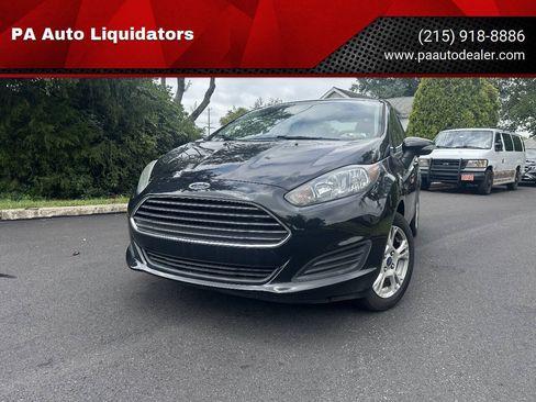 Used 2014 Ford Fiesta SE FWD image 1