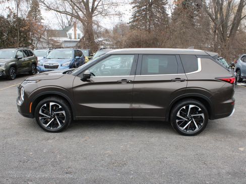 Used 2023 Mitsubishi Outlander SEL image 5
