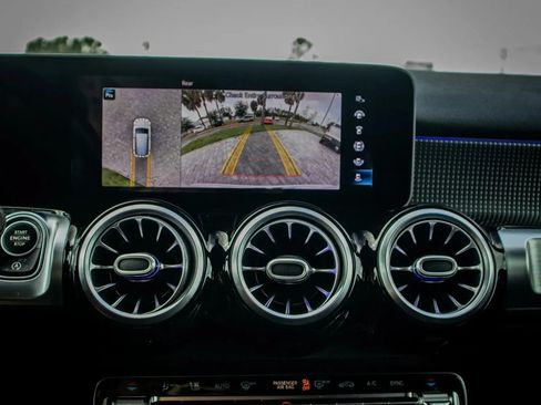 Used 2020 Mercedes-Benz GLB 250 w/ Premium Package image 26