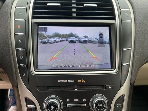 Used 2020 Lincoln Nautilus Reserve image 30