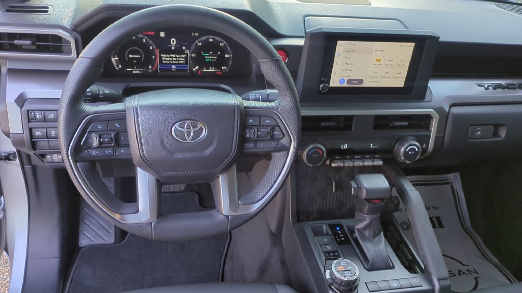 Used 2025 Toyota Tacoma TRD Off-Road AWD/4WD image 15