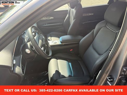 Used 2025 Genesis GV70 2.5T image 30