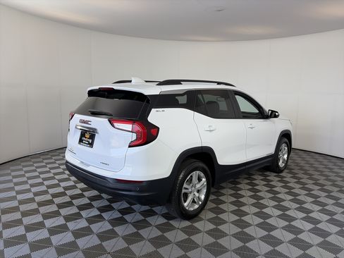 Certified 2024 GMC Terrain SLE w/ Driver Convenience Package AWD/4WD image 7