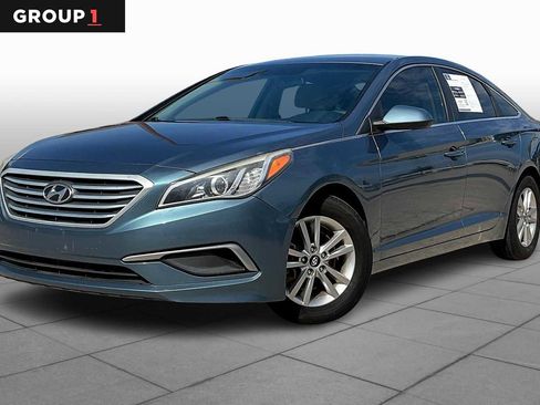 Used 2016 Hyundai Sonata SE image 1