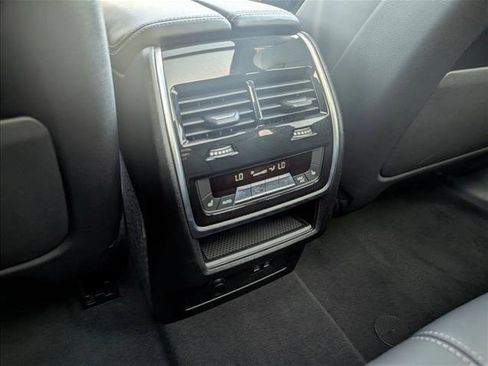 Used 2025 BMW X5 xDrive40i w/ Executive Package image 18