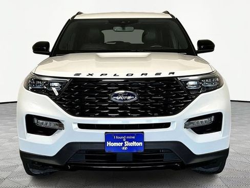 Used 2023 Ford Explorer ST-Line AWD/4WD image 4