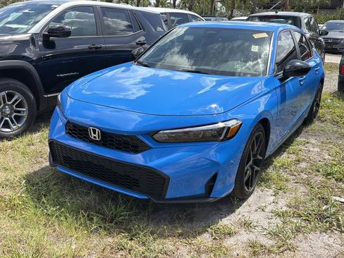 Used 2026 Honda Civic Sport image 3
